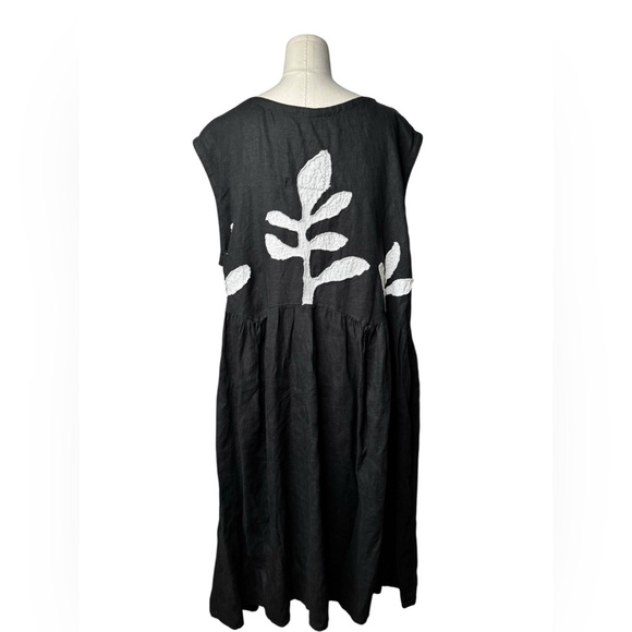 TINA GIVENS | Linen Julia dress with appliqués Size Medium in Black - Picture 7 of 11